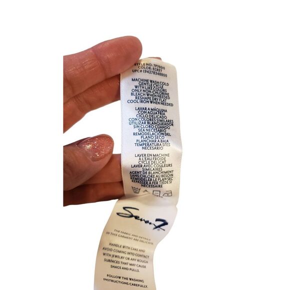 Seven7 Sweater Shirt Womens Size 1X Color Egret Light See Thru Tie Back Detail - Picture 9 of 16